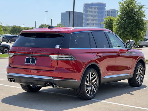 New 2025 Lincoln Aviator Reserve w/ Equipment Group 201A image 10