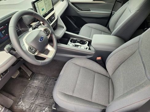 New 2026 Ford Explorer Active RWD image 13