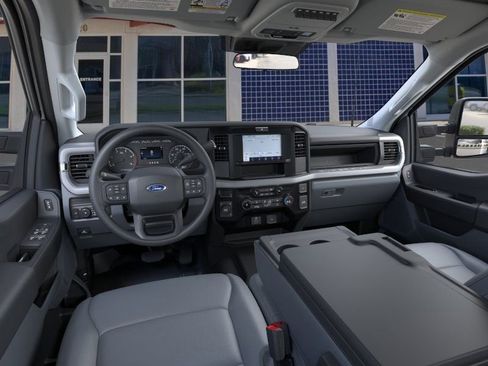 New 2026 Ford F550 4x4 Crew Cab image 10