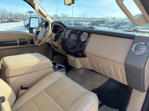 Used 2010 Ford F250 Lariat image 21