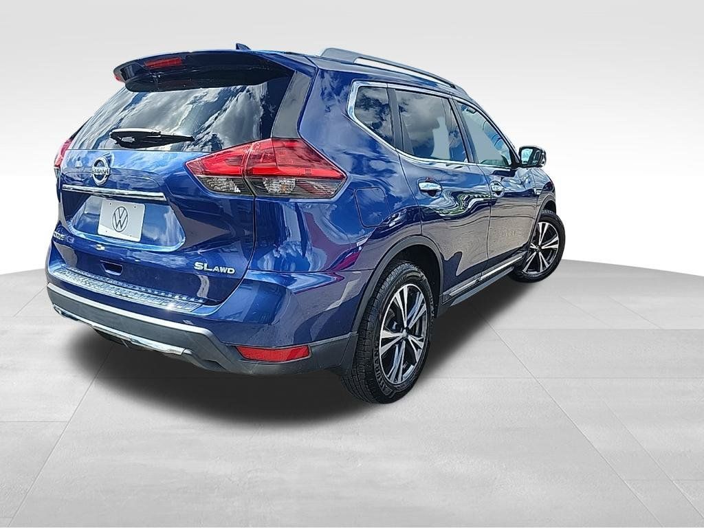 Used 2017 Nissan Rogue SL w/ SL Premium Package AWD/4WD image 5