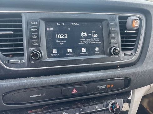 Used 2019 Kia Sedona EX FWD image 13