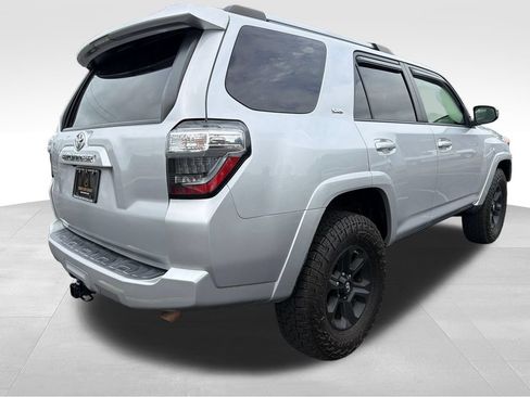 Used 2020 Toyota 4Runner SR5 AWD/4WD image 5