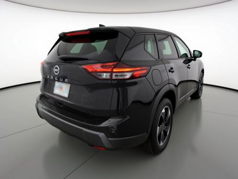 Used 2025 Nissan Rogue SV FWD image 9