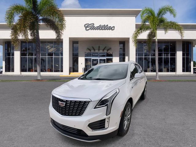 Used 2023 Cadillac XT5 Premium Luxury w/ Technology Package FWD image 5