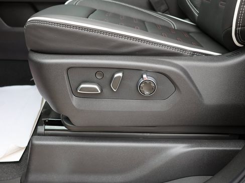 New 2026 GMC Sierra 1500 AT4X w/ AT4X AEV Edition image 15