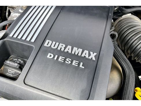 Used 2023 Chevrolet Silverado 1500 LTZ w/ Technology Package AWD/4WD image 33
