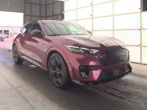 Used 2025 Ford Mustang Mach-E GT image 3