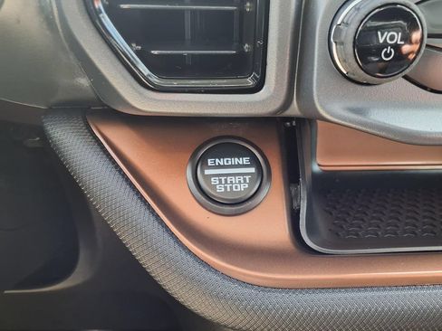 Used 2024 Ford Bronco Sport Outer Banks w/ Tech Package AWD/4WD image 12