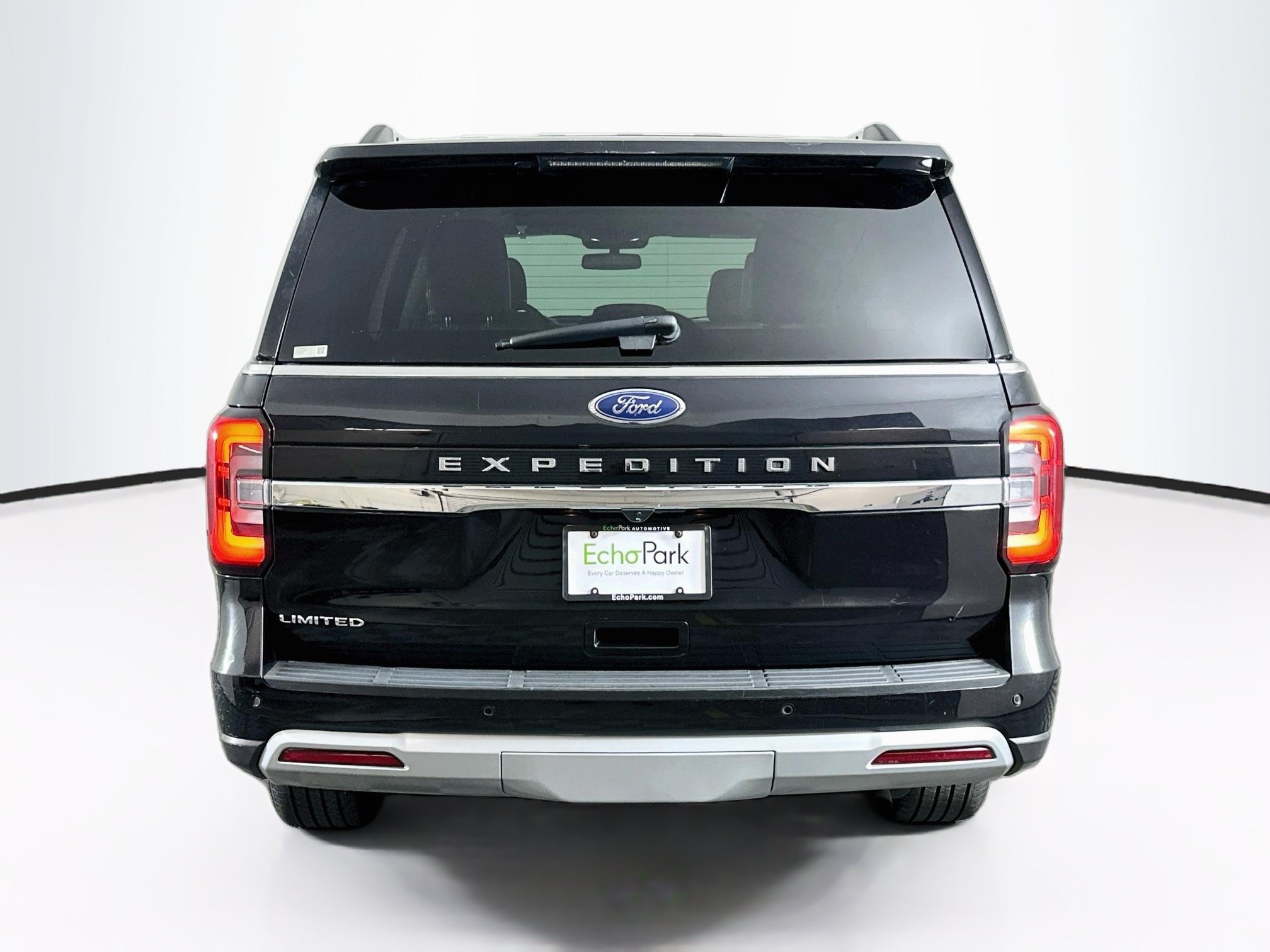 Used 2024 Ford Expedition Limited AWD/4WD image 7