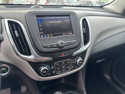 Used 2020 Chevrolet Equinox LT FWD image 8