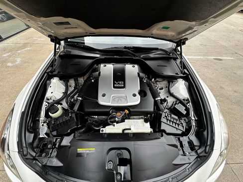 Used 2011 INFINITI G37 x Coupe w/ Premium Pkg image 30