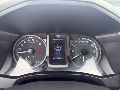 Used 2022 Toyota Tacoma TRD Off-Road w/ TRD Premium Off Road Package image 19