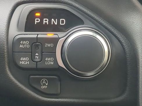 New 2026 RAM 1500 4x4 Crew Cab image 29