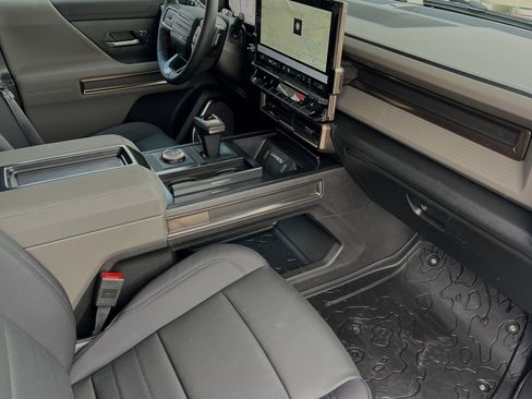 New 2025 GMC Hummer EV 3X w/ Extreme Off-Road Package image 17