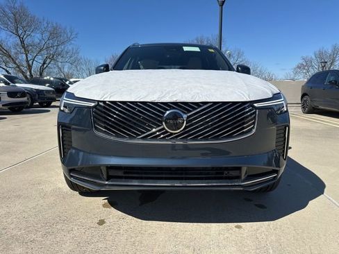 New 2026 Volvo XC90 B6 Plus w/ Protection Package image 2