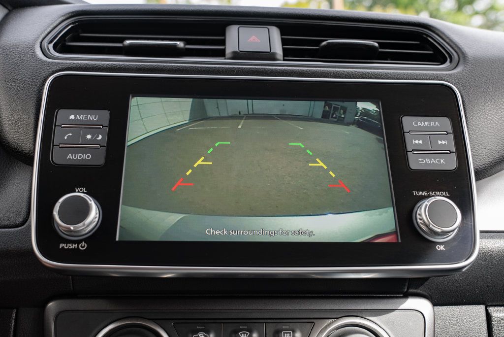 Used 2025 Nissan Leaf S FWD image 17