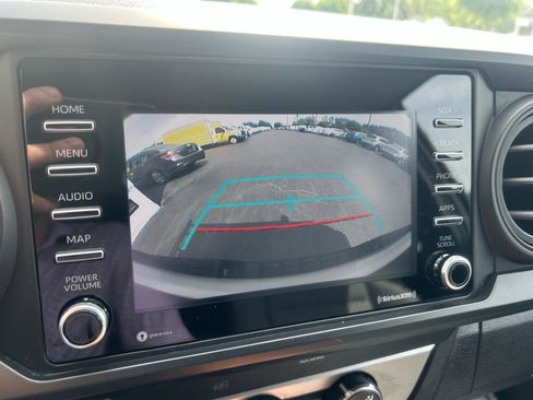 Used 2020 Toyota Tacoma SR RWD image 15