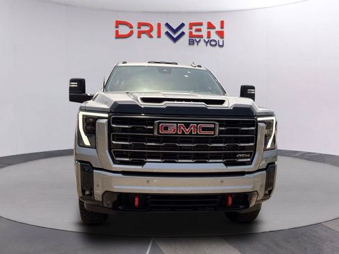 New 2026 GMC Sierra 2500 AT4 w/ AT4 Premium Plus Package AWD/4WD image 9