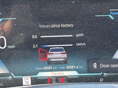 Used 2024 BMW X5 xDrive50e w/ Climate Comfort Package image 22