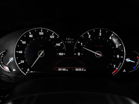 Used 2018 BMW 540i RWD image 21