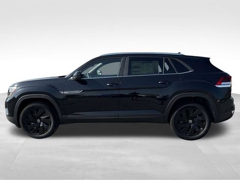 Used 2026 Volkswagen Atlas Cross Sport SE FWD image 3