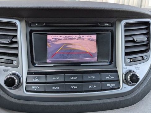 Used 2018 Hyundai Tucson SE image 20