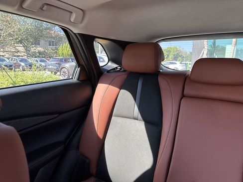 New 2024 MAZDA CX-30 Carbon image 18