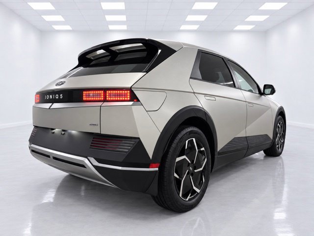 Used 2023 Hyundai Ioniq 5 SEL w/ Cargo Package AWD/4WD image 10