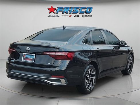 Used 2024 Volkswagen Jetta SEL image 10