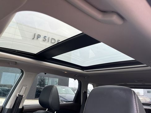 Used 2021 Nissan Rogue SL w/ Premium Package image 23