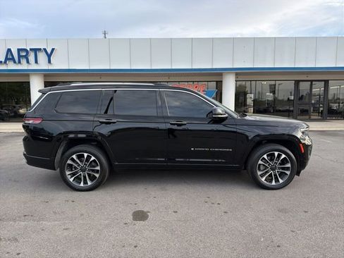 Used 2021 Jeep Grand Cherokee L Overland w/ Advanced Protech Group III image 3