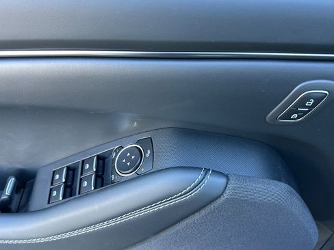 New 2026 Ford Mustang Mach-E Select image 8