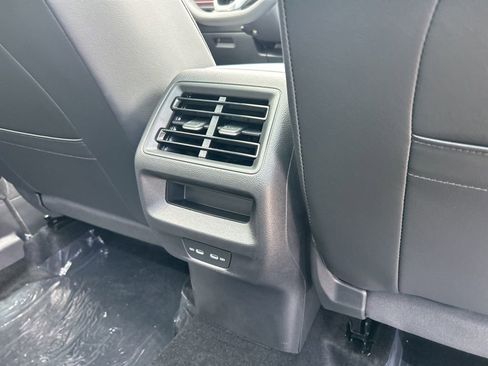 New 2026 Volkswagen Tiguan SE R-Line AWD/4WD image 49