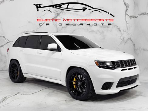 Used 2018 Jeep Grand Cherokee Trackhawk AWD/4WD image 1