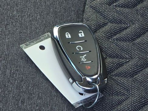Used 2024 Chevrolet Equinox LT FWD image 29