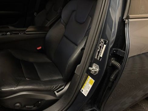 Used 2022 Volvo S60 B5 Momentum w/ Premium Package AWD/4WD image 11