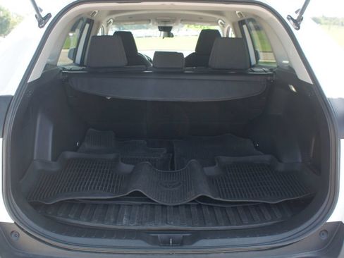 Used 2023 Toyota RAV4 LE AWD/4WD image 15