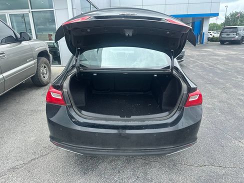 Used 2021 Chevrolet Malibu RS FWD image 5