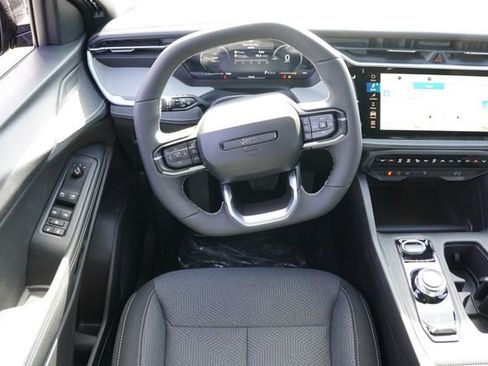 New 2026 Jeep Cherokee Laredo image 13