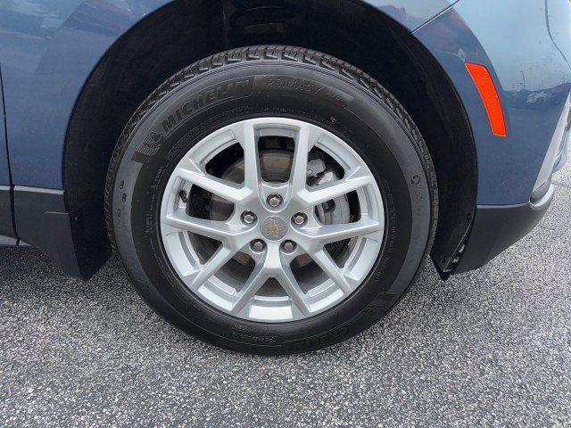 Used 2024 Chevrolet Equinox LT FWD image 9