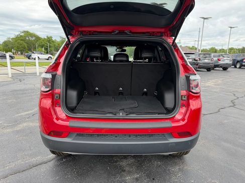 Used 2023 Jeep Compass Limited AWD/4WD image 7