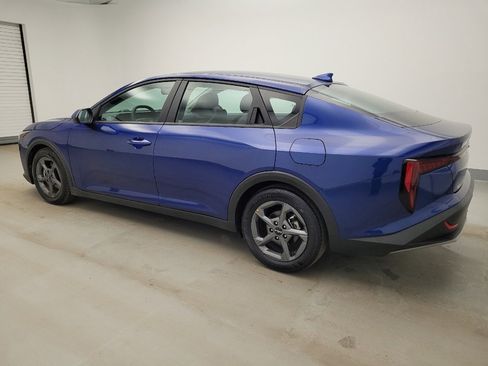 Used 2025 Kia K4 LXS image 3