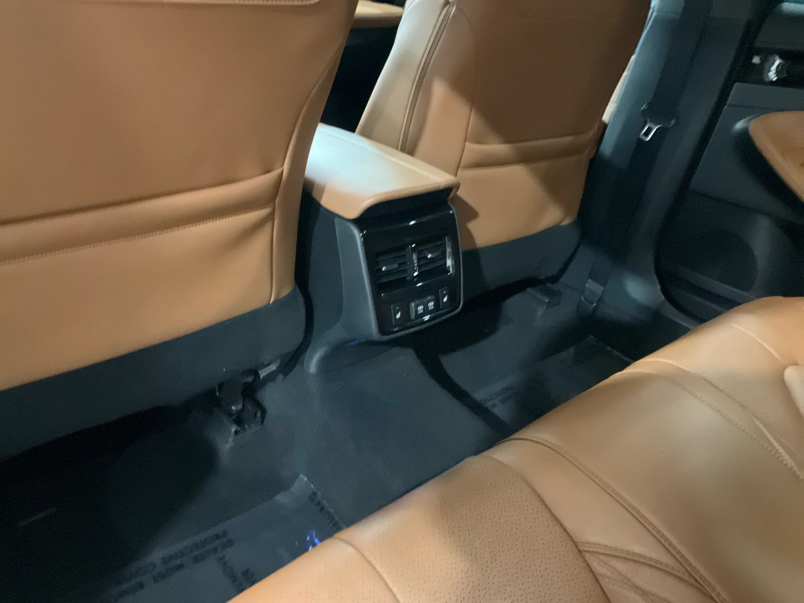 Used 2020 Toyota Avalon Limited w/ Advanced Safety Package FWD image 22