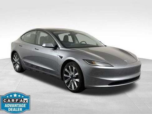 Used 2025 Tesla Model 3 Long Range RWD image 1