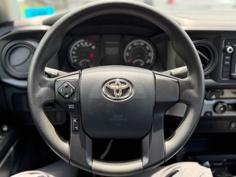 Used 2016 Toyota Tacoma SR RWD image 7