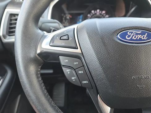 Used 2017 Ford Edge SEL w/ Equipment Group 201A FWD image 19