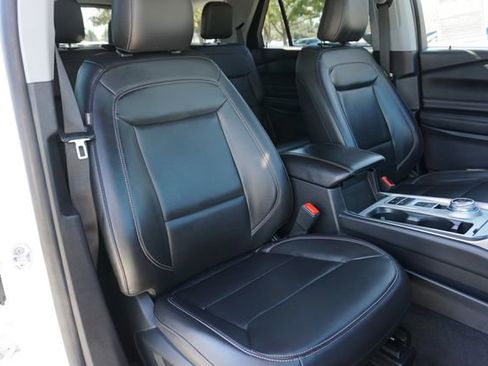 Certified 2022 Ford Explorer XLT w/ Equipment Group 202A image 2