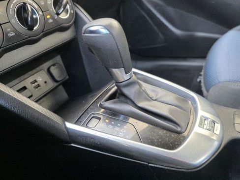 Used 2020 Toyota Yaris LE image 16