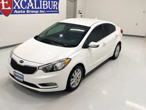 Used 2014 Kia Forte EX FWD image 2